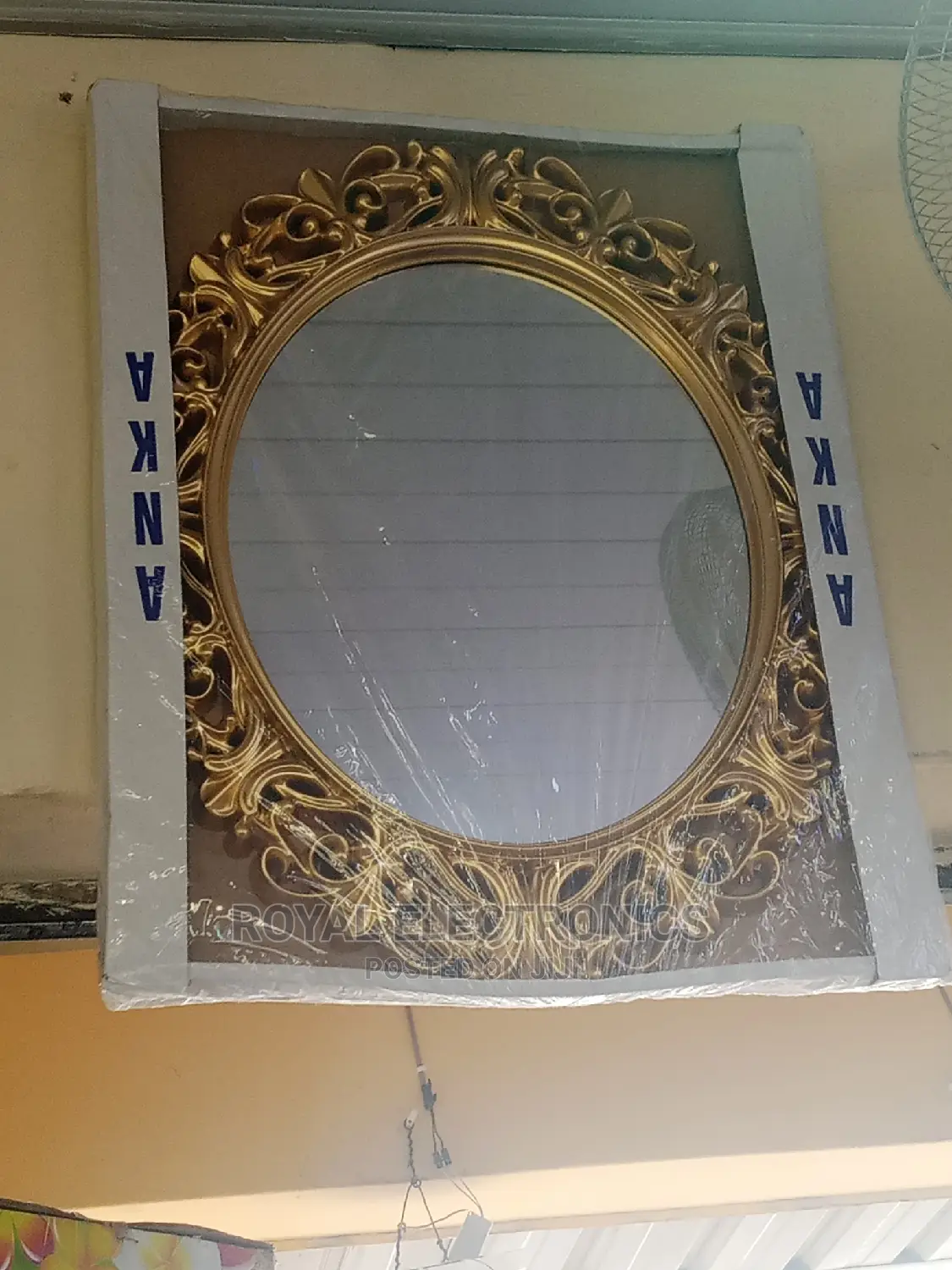 World Class Imported Mirror Console