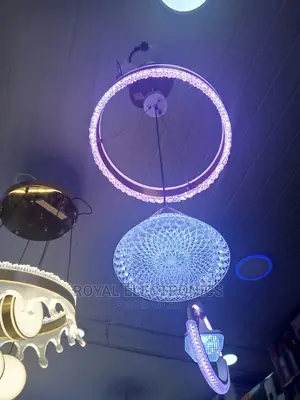 Top Class Single Dropping Chandelier Light
