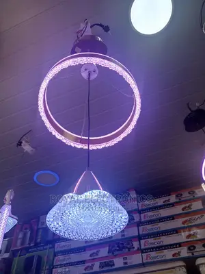 World Class Single Dropping Chandelier Light
