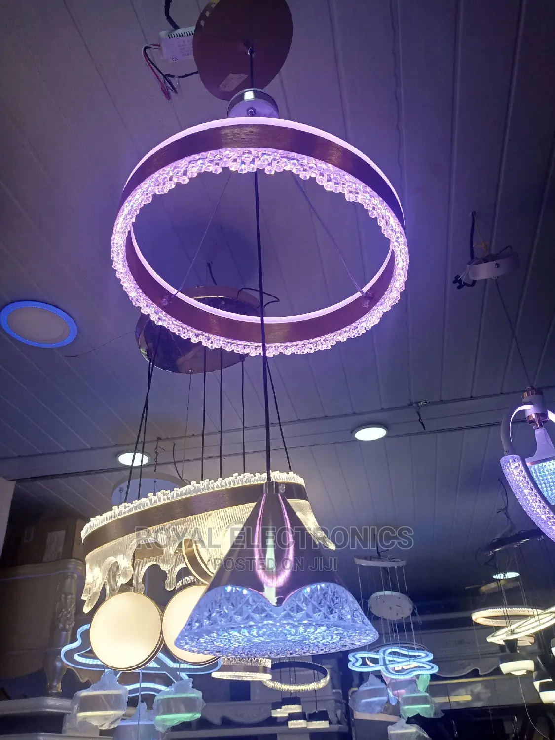 Original Single Dropping Chandelier Light
