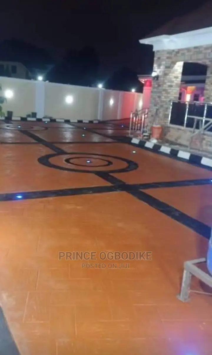 Quality Sramped Floor