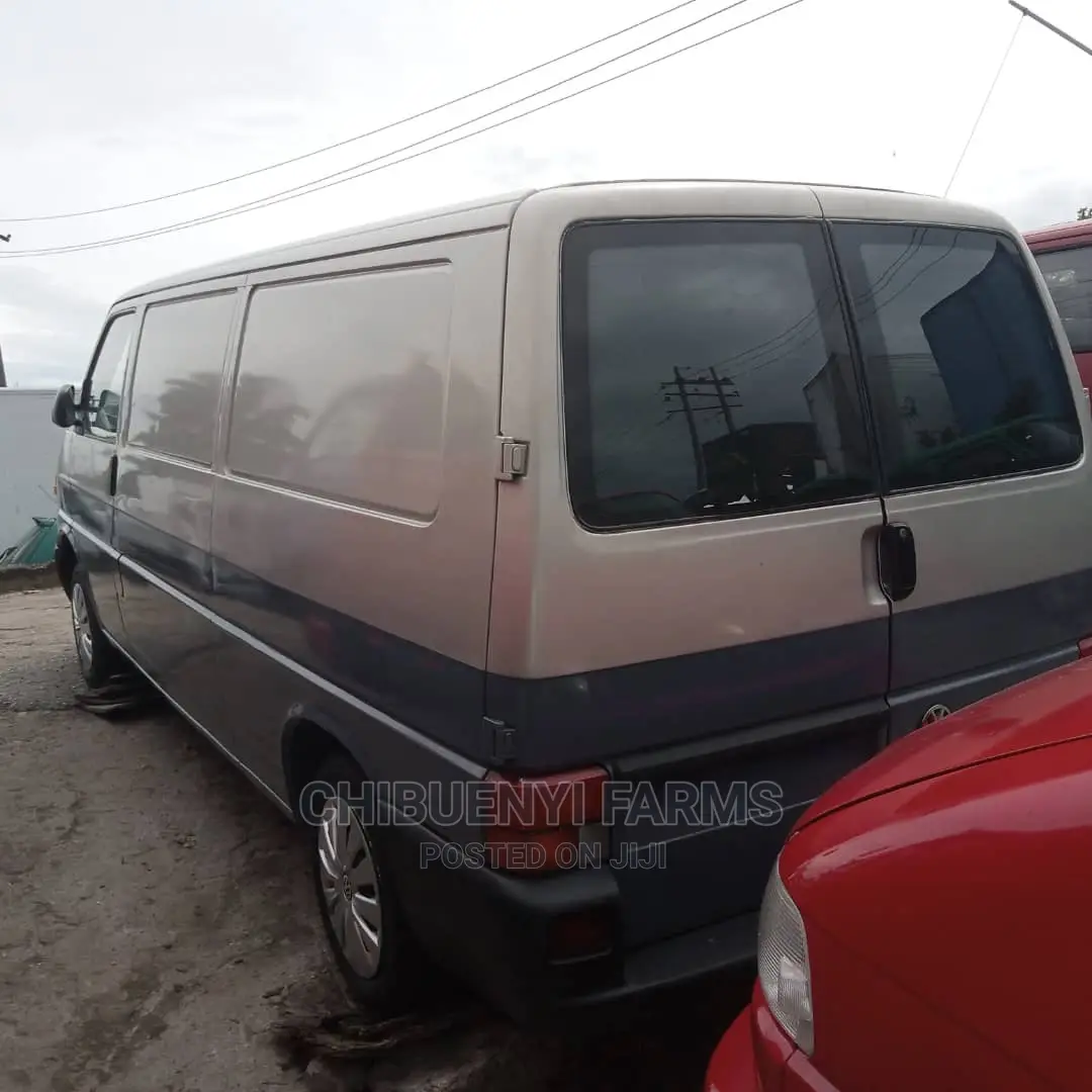 Volkswagen Transporter 2000 Grey