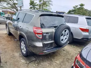 Toyota RAV4 3.5 4x4 2012 Brown