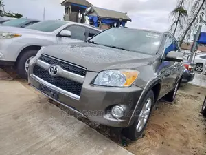 Toyota RAV4 3.5 4x4 2012 Brown