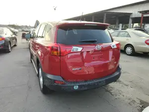 Toyota RAV4 2015 Red