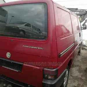 Volkswagen Transporter 2002 Red