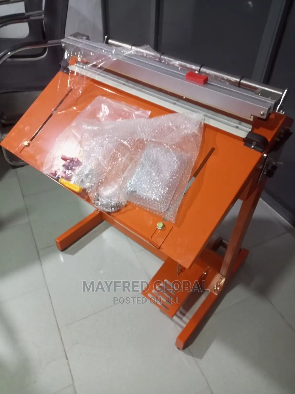 Pedal Nylon Sealing Machine With Cutter