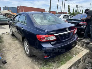 Toyota Corolla 2012 Blue