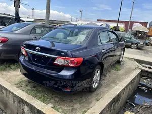 Toyota Corolla 2012 Blue