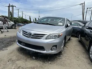 Toyota Corolla 2012 Silver