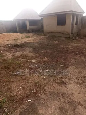 4bdrm Villa in New G R A, Enugu for sale