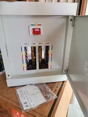 D4 3phase Iron Base 12 Breakers