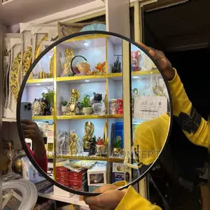 Minimalist Round Mirror 50cm