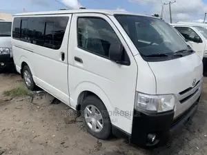 Toyota HiAce 2008 White