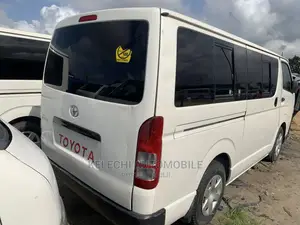 Toyota HiAce 2008 White