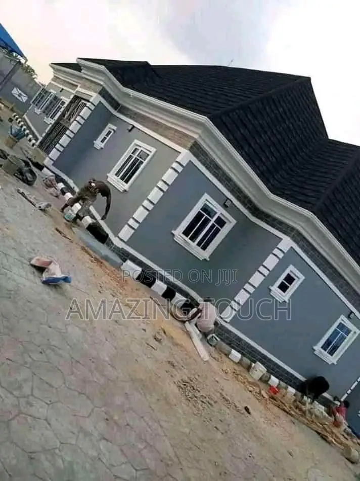 Contractor Building Engineer