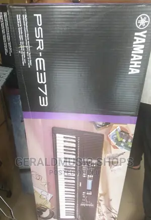 Yamaha PSR-E373
