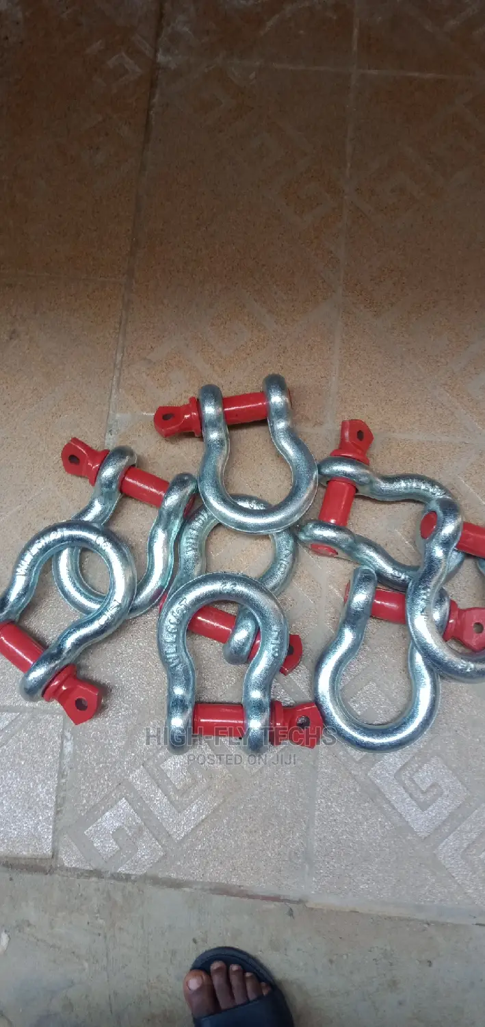 Shackles 7 Inches