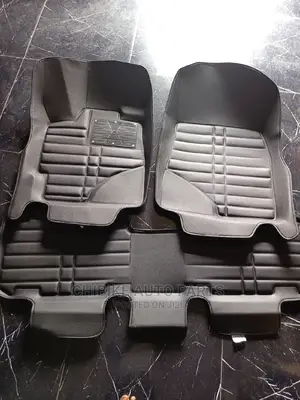 Highlander 2008-2013 Leather Floor Mat