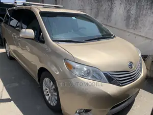 Toyota Sienna XLE 7 Passenger 2011 Gold