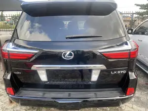 Lexus LX 570 AWD 2018 Black