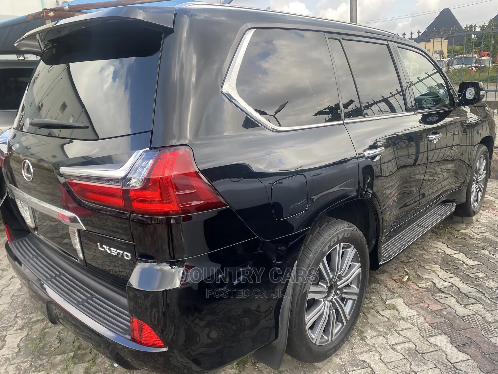 Lexus LX 570 AWD 2018 Black