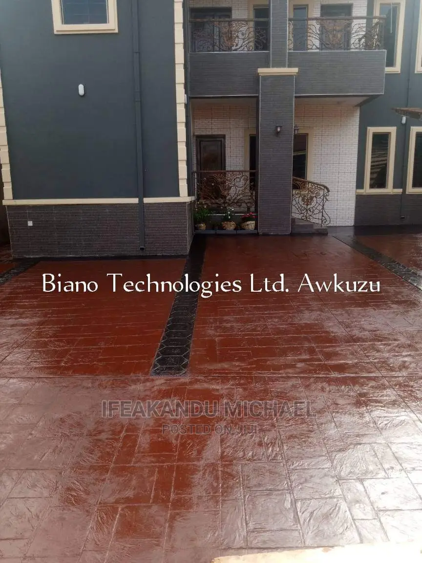 Interlocking and Compound Flooring