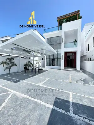 5bdrm Duplex in Lekki for sale