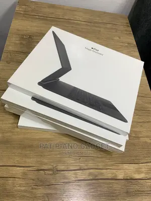 Apple iPad Pro Magic Keyboard 12.9