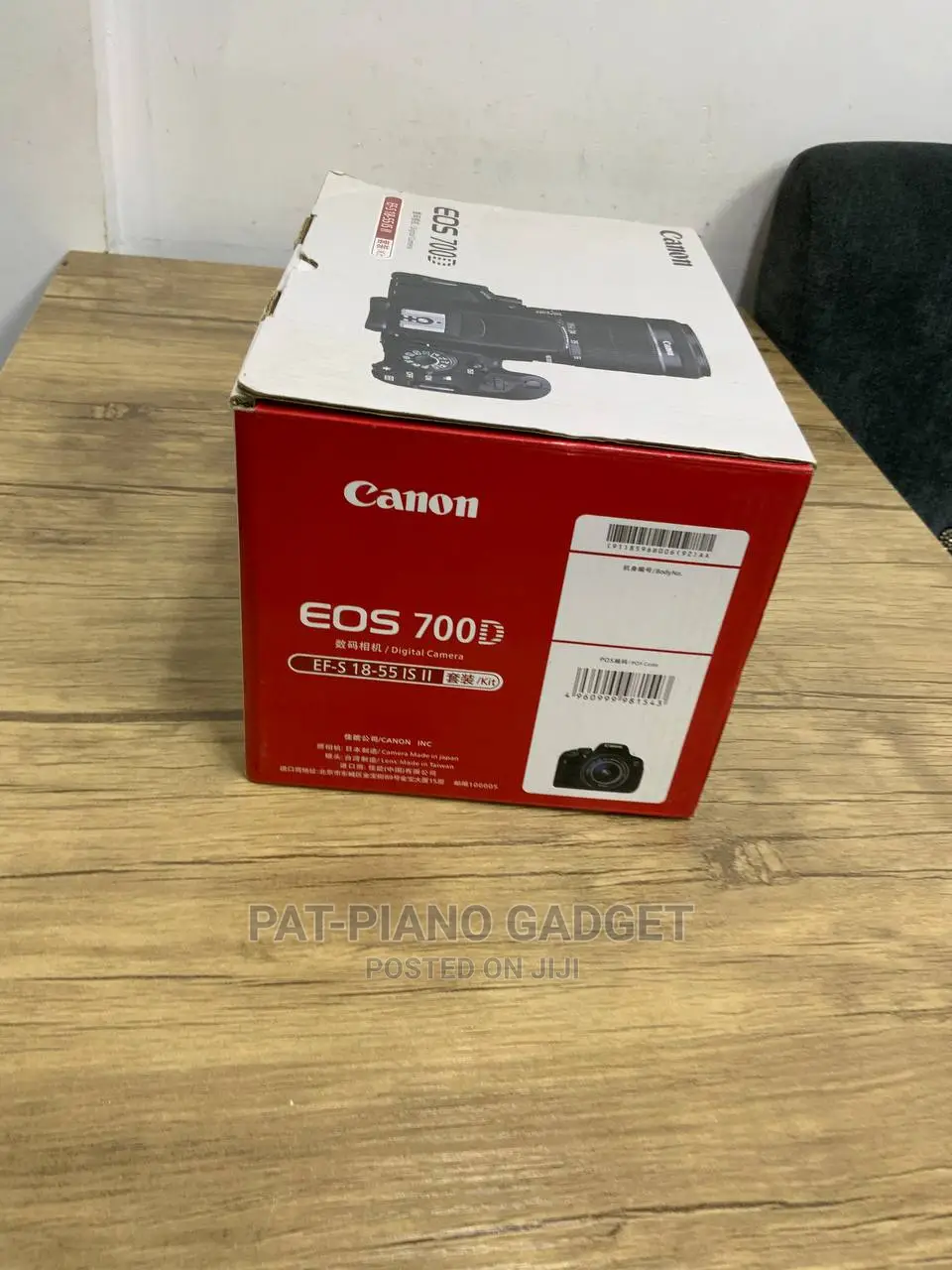 Canon EOS 700d
