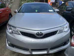 Toyota Camry 2013 Silver