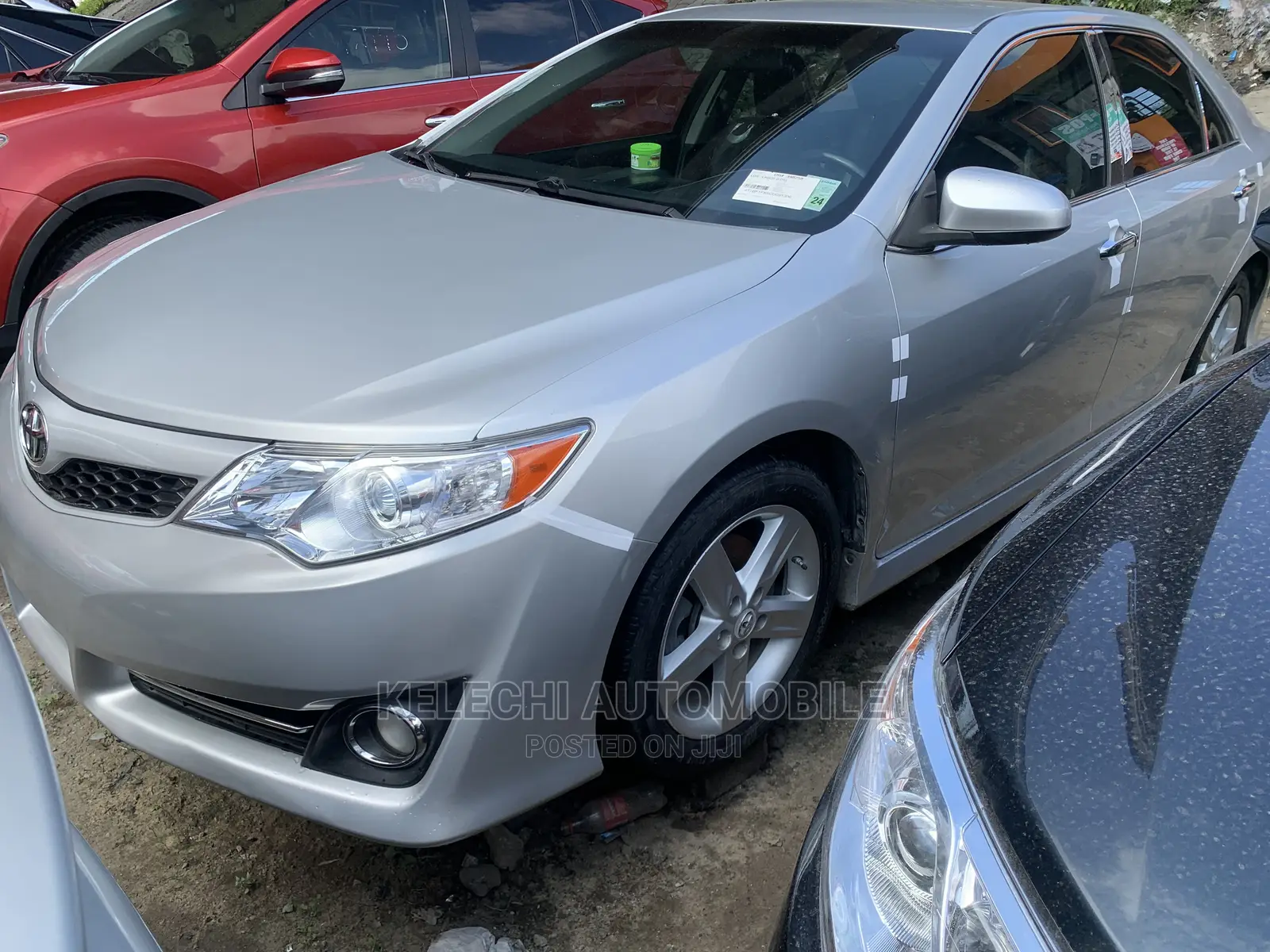 Toyota Camry SE 4dr Sedan (2.5L 4cyl 6A) 2013 Silver