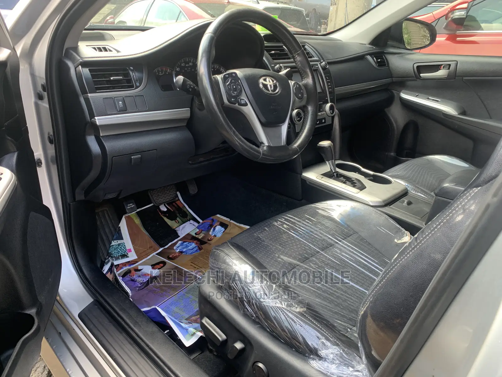Toyota Camry SE 4dr Sedan (2.5L 4cyl 6A) 2013 Silver