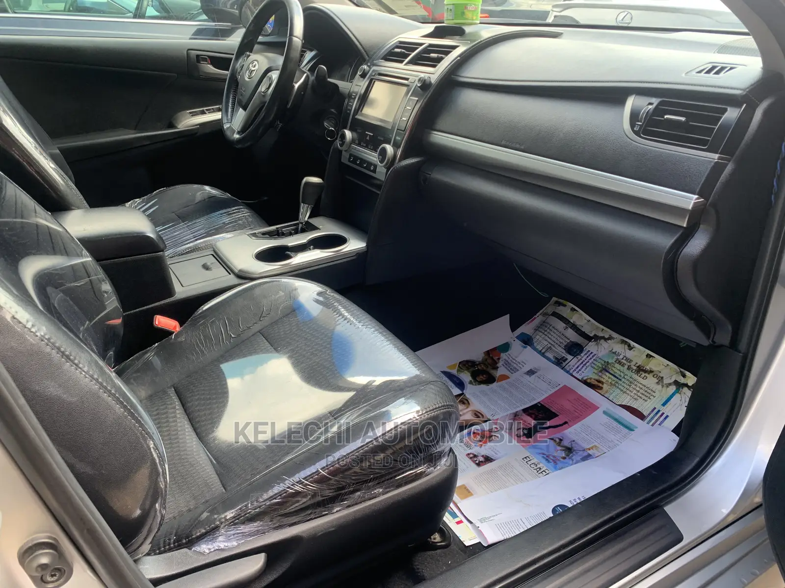 Toyota Camry SE 4dr Sedan (2.5L 4cyl 6A) 2013 Silver