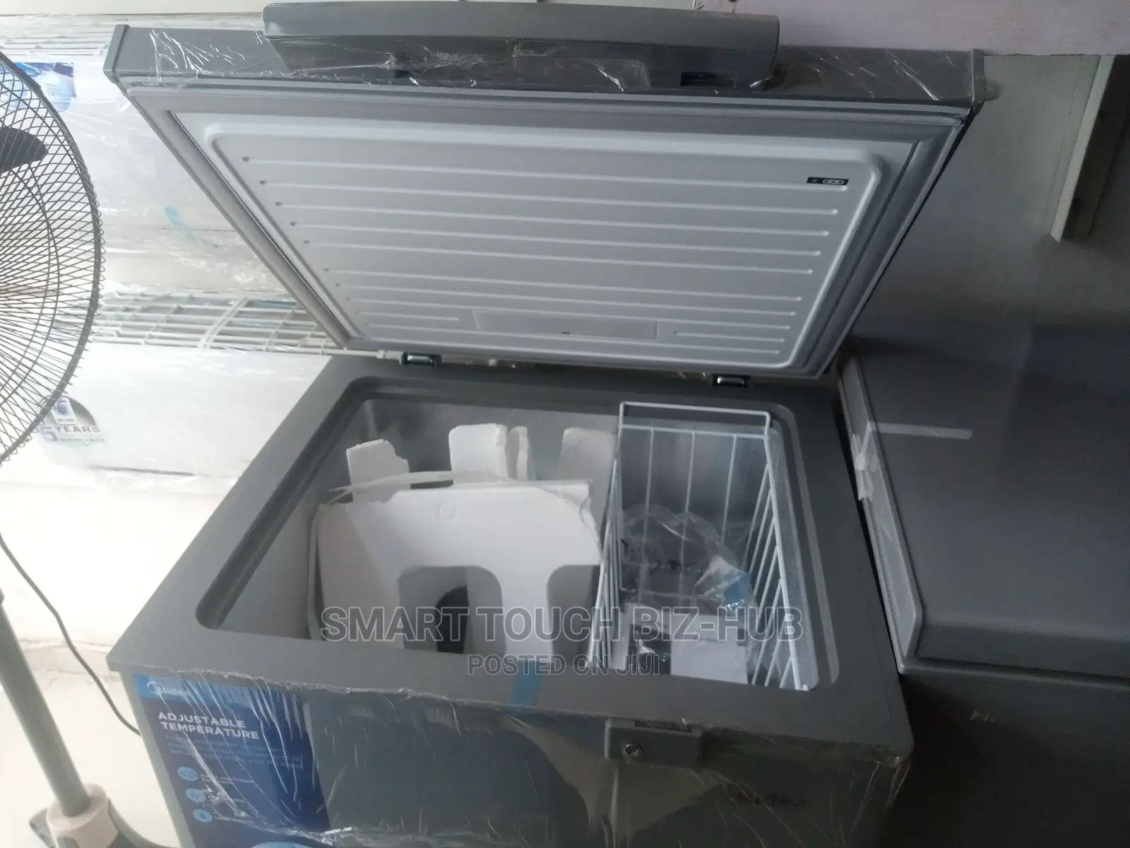 Midea Fast Freezing Chest Freezer 142l