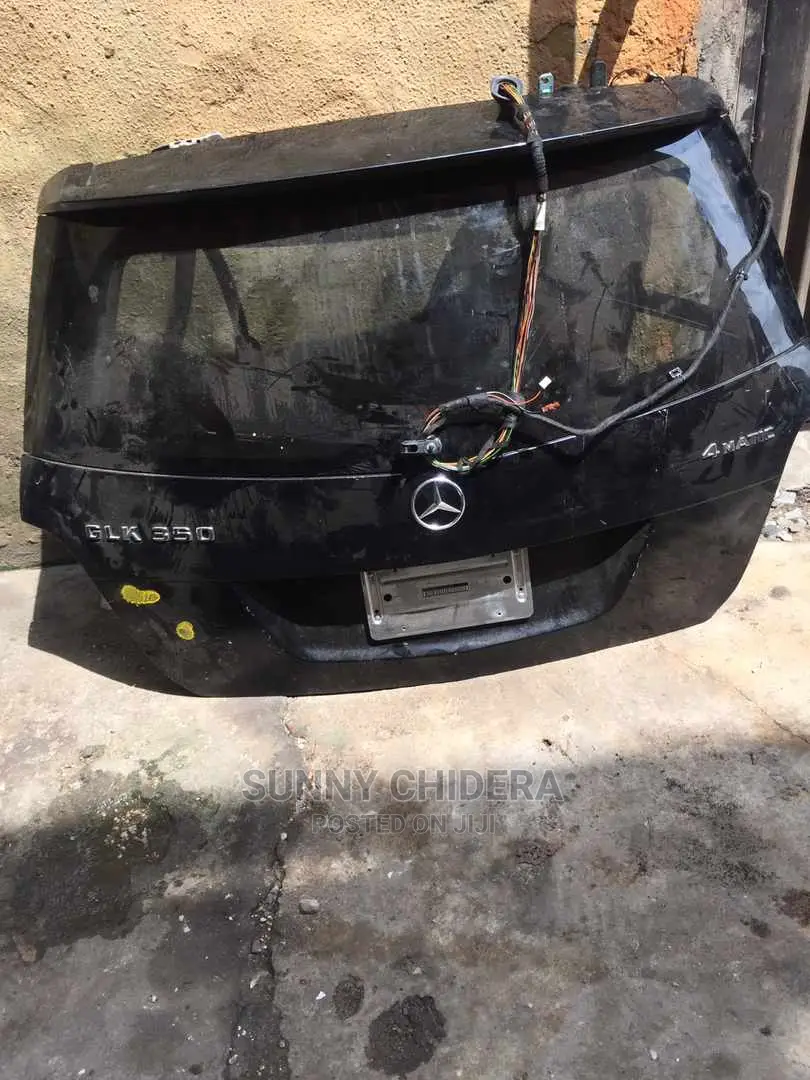 Back Booth GLK