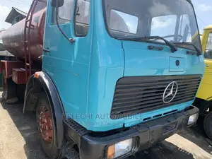 Mercedes Benz