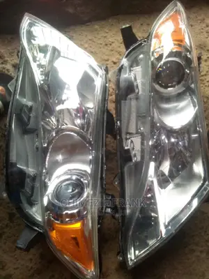 Head Light Toyota Venza