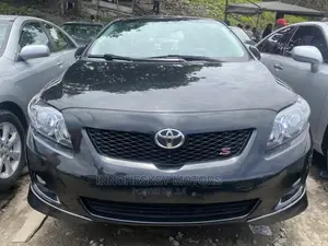 Toyota Corolla 2010 Black