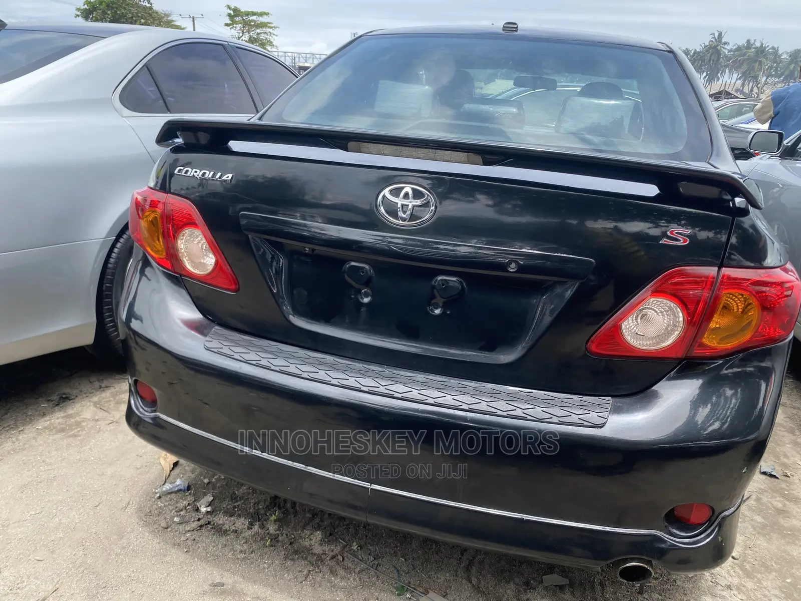 Toyota Corolla 2010 Black