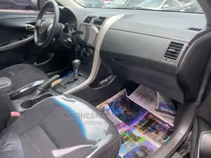 Toyota Corolla 2010 Black