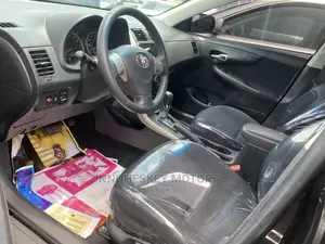 Toyota Corolla 2010 Black