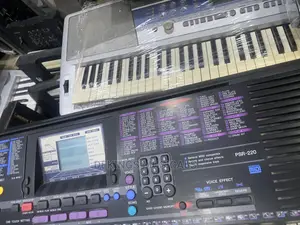 Yamaha Psr 220 Electronics Keyboard