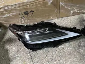 Lexus RX350 2020 Headlights
