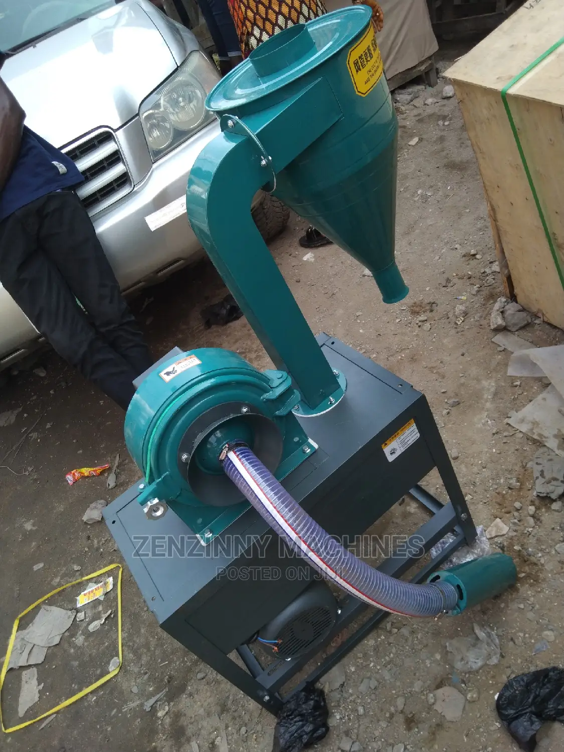 Sucking Hammer Mill