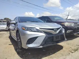 Toyota Camry LE FWD 2020 Silver
