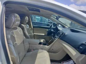 Toyota Venza V6 AWD 2012 White