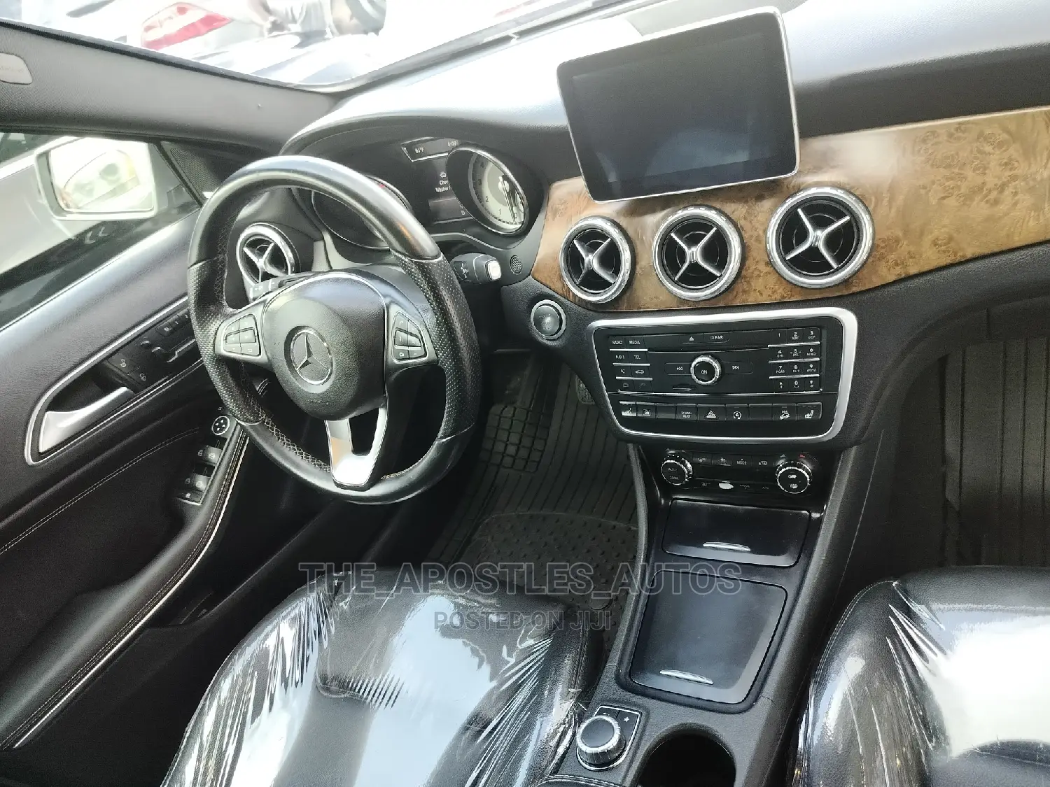 Mercedes-Benz GLA 250 2017 Gray