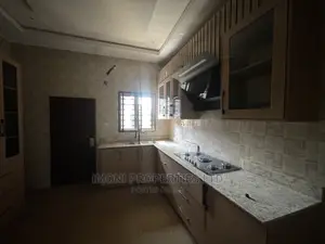 3bdrm Block of Flats in Fo1, Kubwa for rent