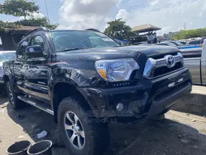 Toyota Tacoma 2013 Black
